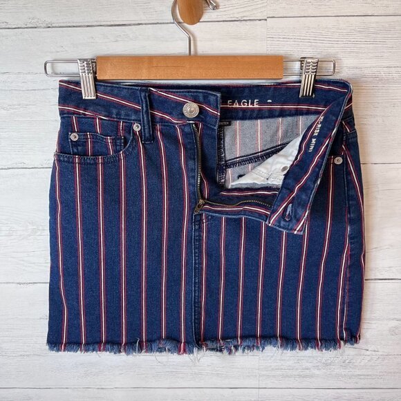 American Eagle Mini Skirt Womens Size 2 Red, White, Blue Stripe Denim July 4th - Picture 15 of 16